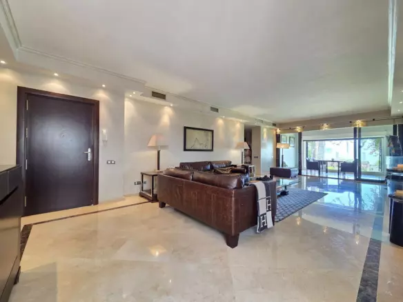 2-bedroom Apartment In Marbella, Spain (146 M²)
