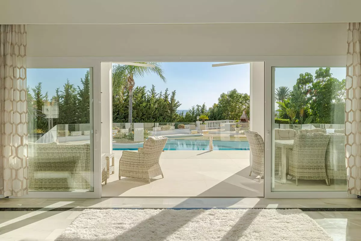 6-bedroom Villa In Estepona, Spain (835 M²)