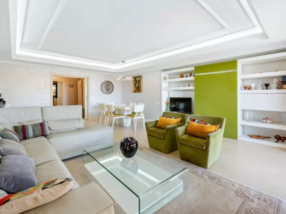 3-bedroom Apartment In Estepona, Spain (159 M²)