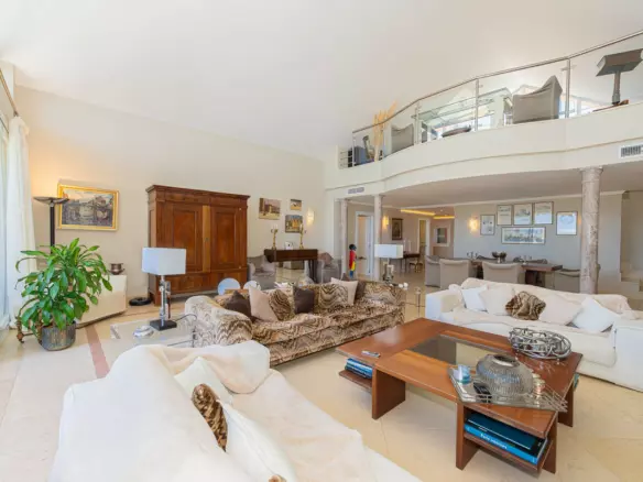 3-bedroom Apartment In Marbella, Spain (263 M²)