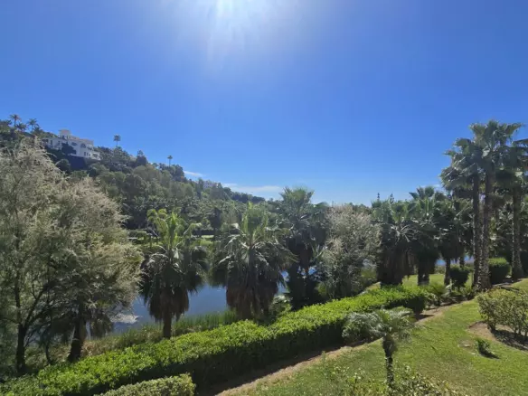 3-bedroom Apartment In Benahavis, Spain (100 M²)