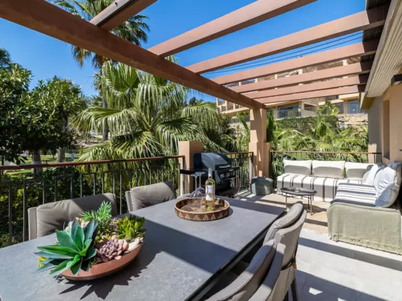 2-bedroom Apartment In Benahavis, Spain (118 M²)