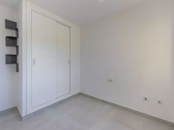 3-bedroom Town House In Estepona, Spain (102 M²)