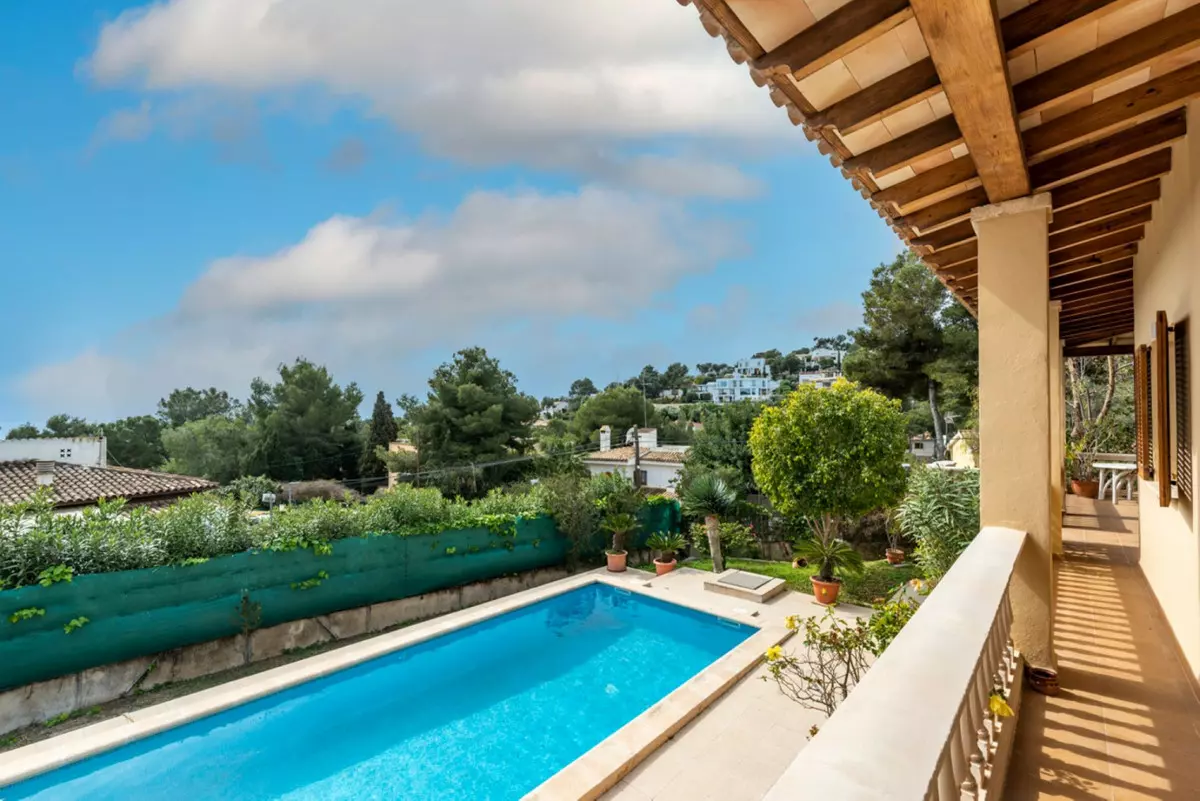 4-bedroom Villa In Calvià, Spain (400 M²)