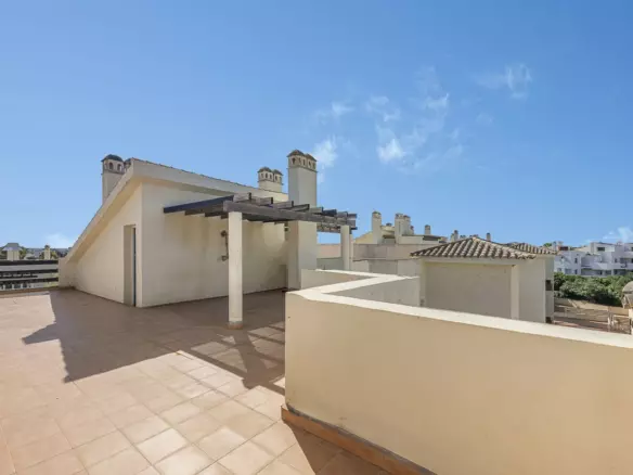 1-bedroom Apartment In Estepona, Spain (90 M²)