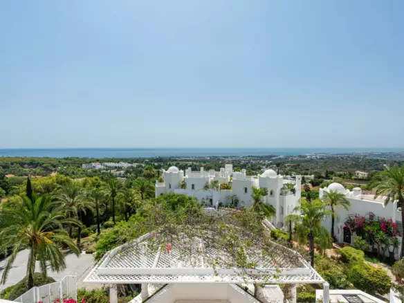 3-bedroom Apartment In Marbella, Spain (223 M²)