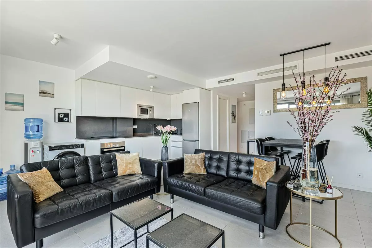 3-bedroom Apartment In Estepona, Spain (125 M²)