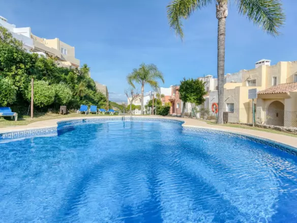 2-bedroom Apartment In Casares, Spain (70 M²)