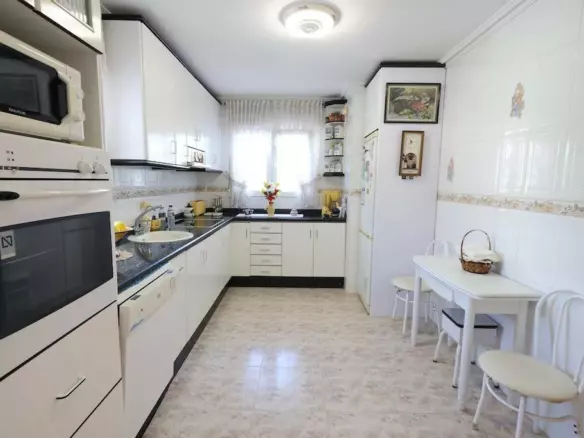 5-bedroom Villa In Orihuela, Spain (308 M²)
