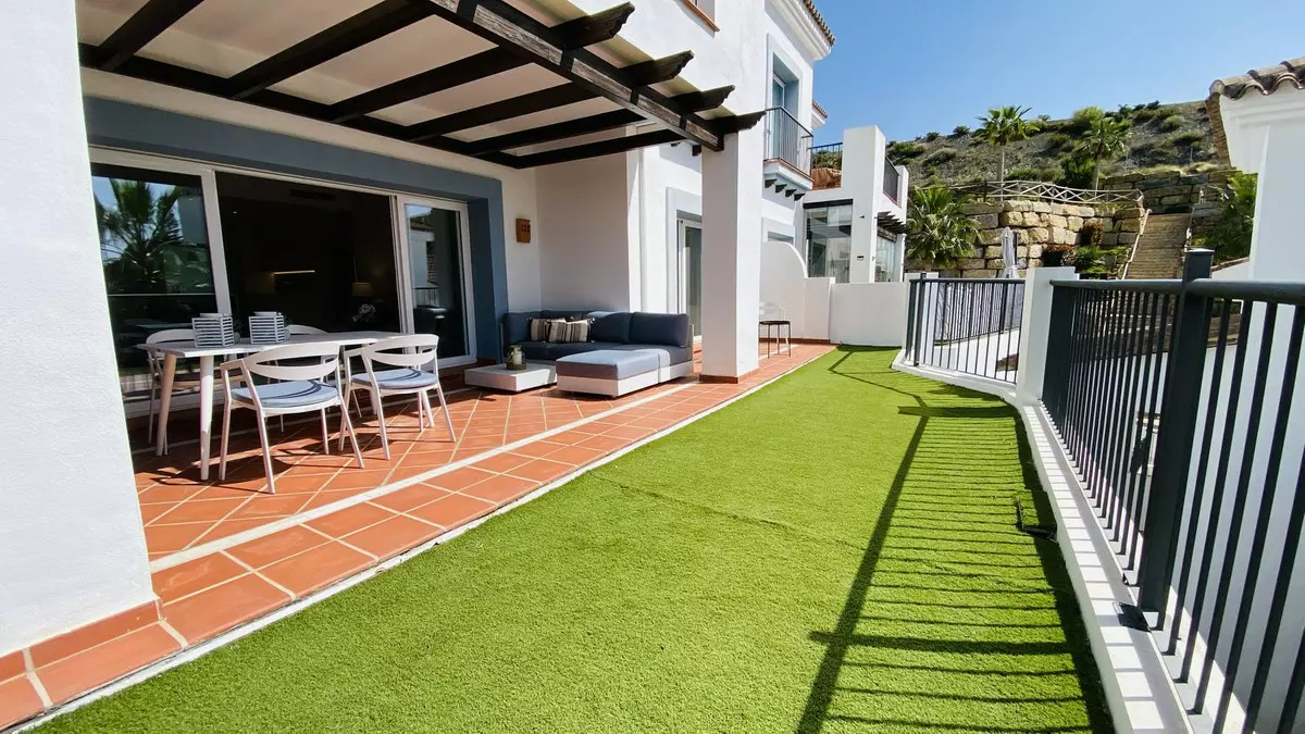 2-bedroom Apartment In Estepona, Spain (111 M²)