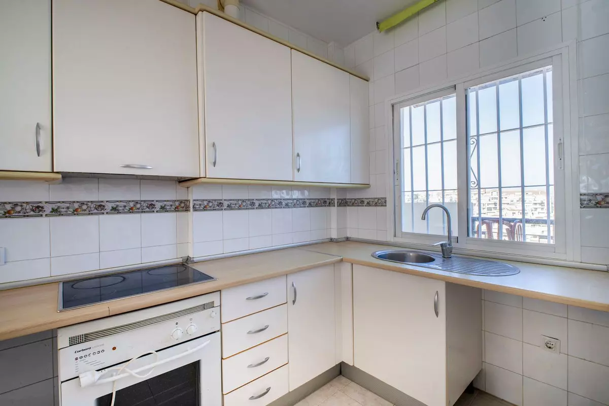 2-bedroom Apartment In Benalmádena, Spain (75 M²)