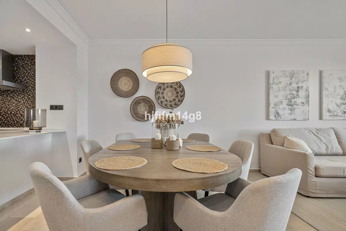 2-bedroom Apartment In Marbella, Spain (139 M²)