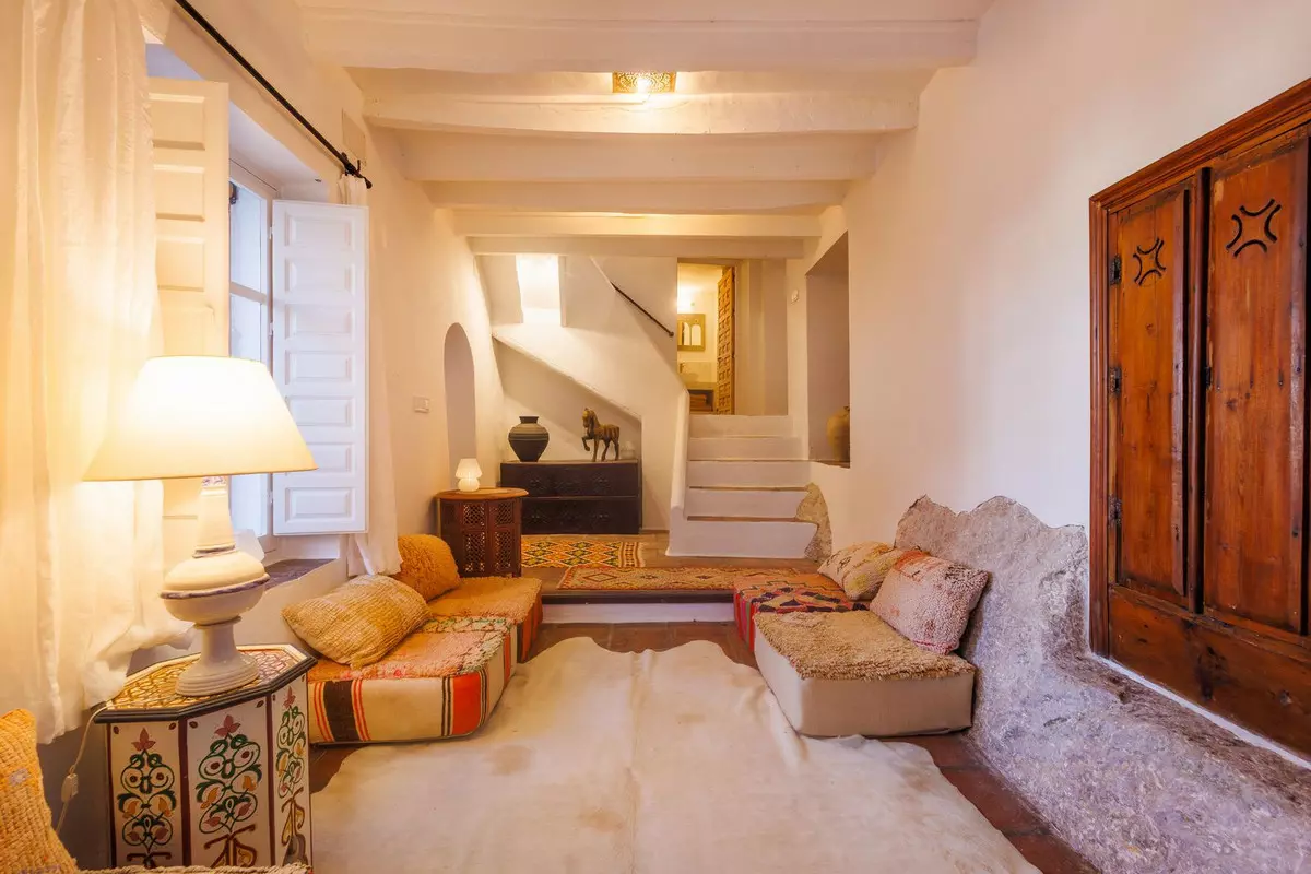 3-bedroom Town House In Comares, Spain (142 M²)