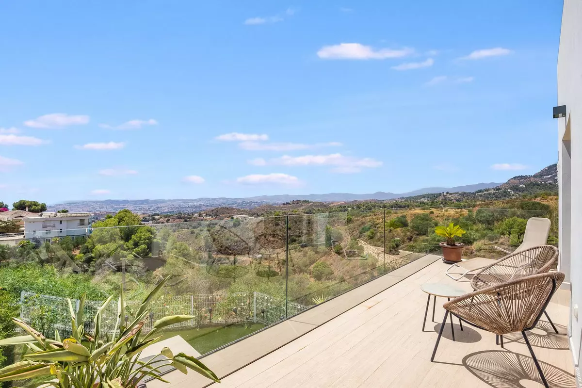 3-bedroom Villa In Mijas, Spain (160 M²)
