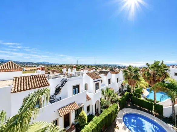 3-bedroom Town House In Estepona, Spain (195 M²)