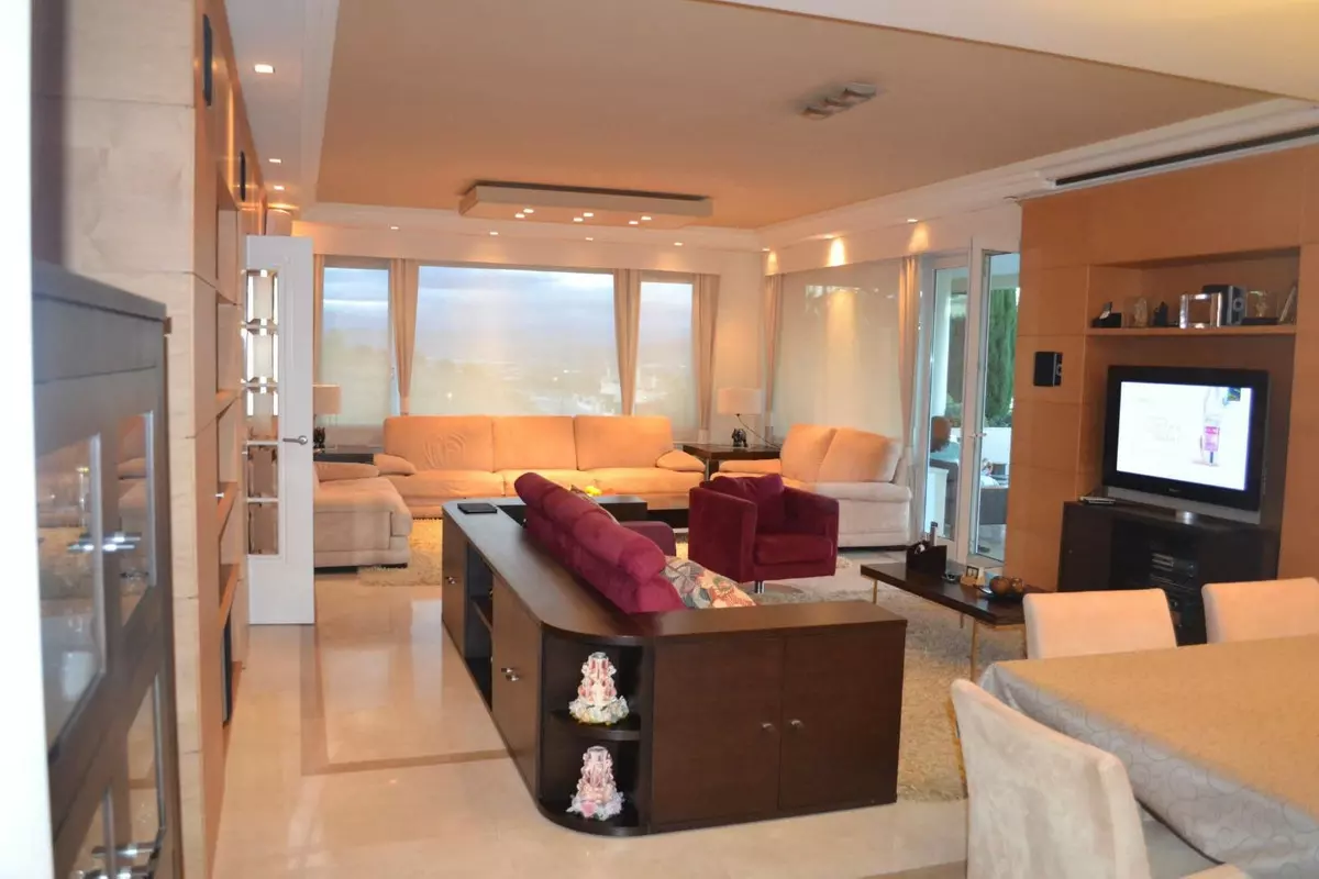 7-bedroom Villa In Alhaurín De La Torre, Spain (635 M²)