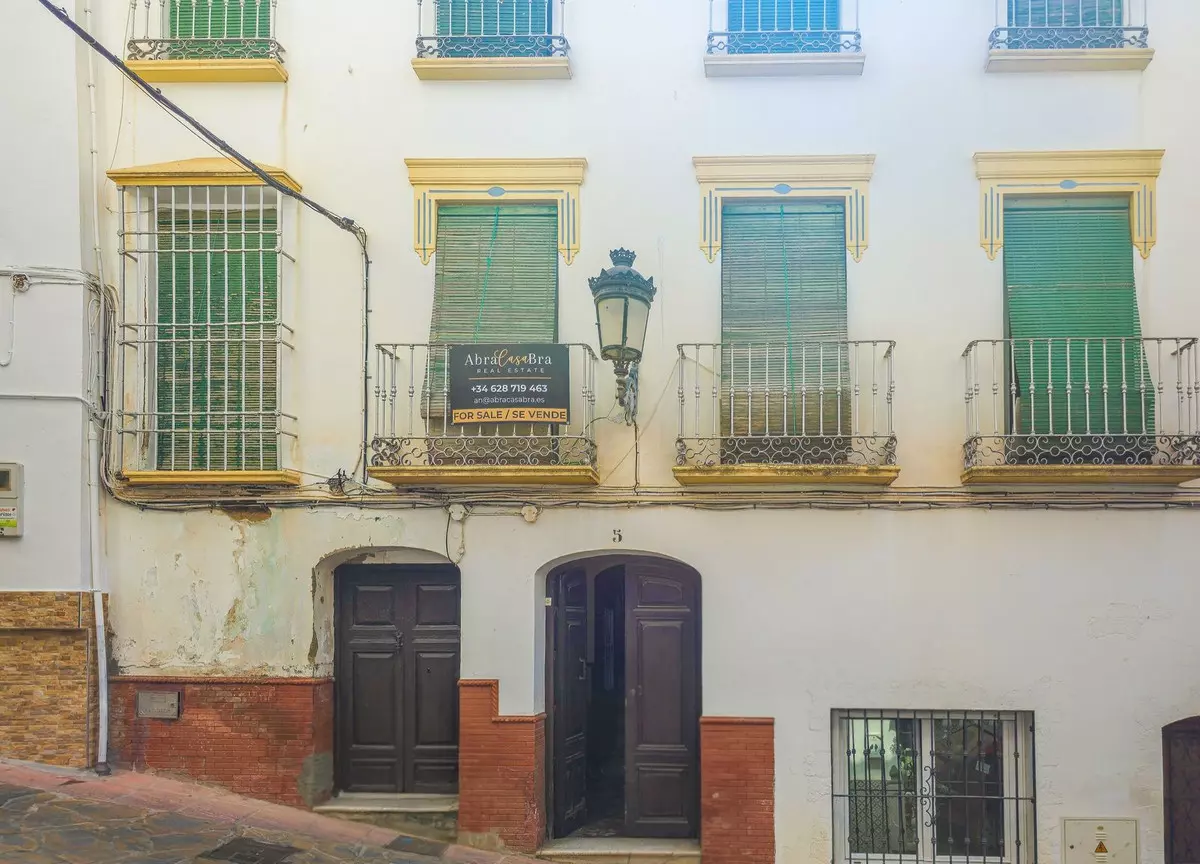 10-bedroom Town House In Cómpeta, Spain (468 M²)