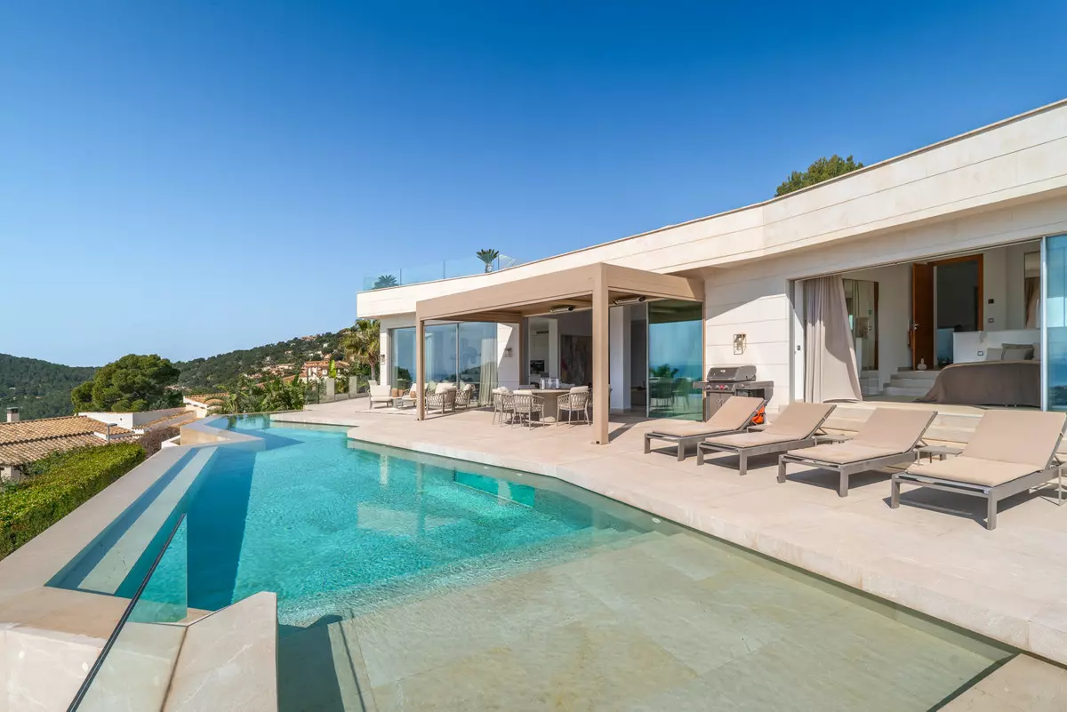 5-bedroom Villa In Andratx, Spain (824 M²)