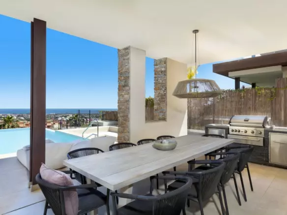 5-bedroom Villa In Benahavis, Spain (407 M²)