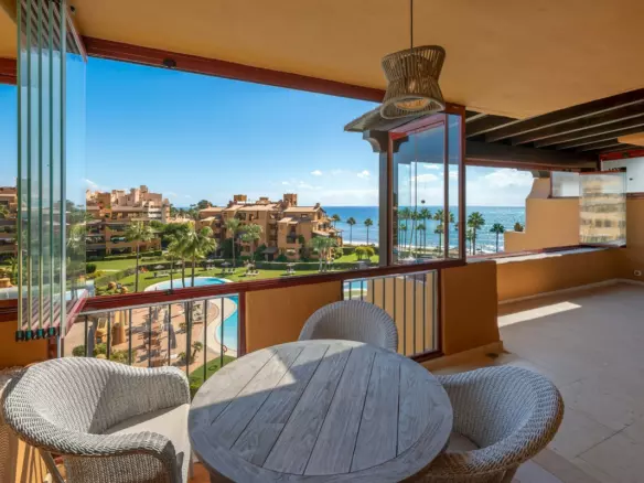3-bedroom Apartment In Estepona, Spain (159 M²)