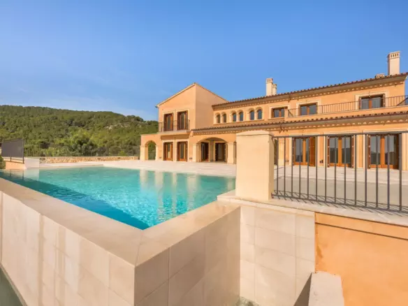 5-bedroom Country House In Andratx, Spain (800 M²)