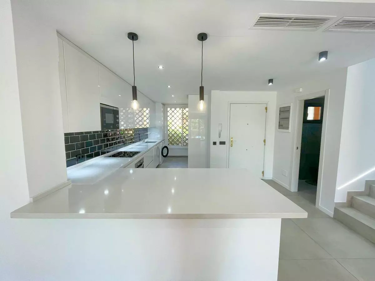 3-bedroom Town House In Estepona, Spain (150 M²)