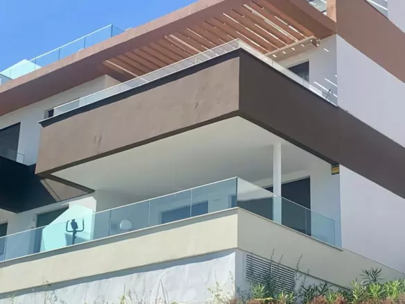 3-bedroom Property In Estepona, Spain (159 M²)