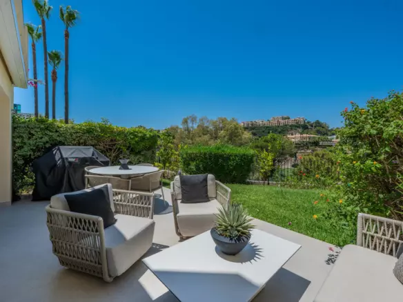 3-bedroom Town House In Benahavis, Spain (212 M²)