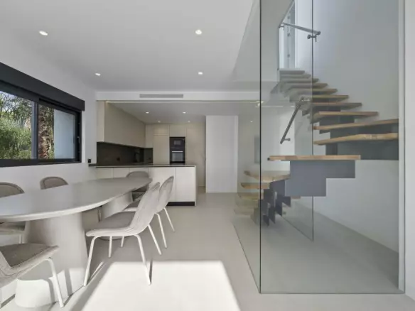 3-bedroom Apartment In Estepona, Spain (210 M²)