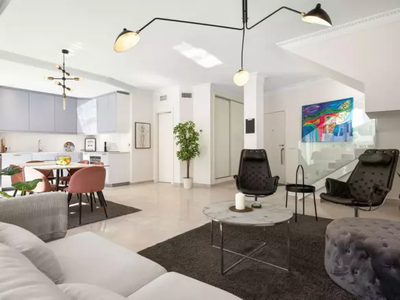 3-bedroom Apartment In Marbella, Spain (151 M²)