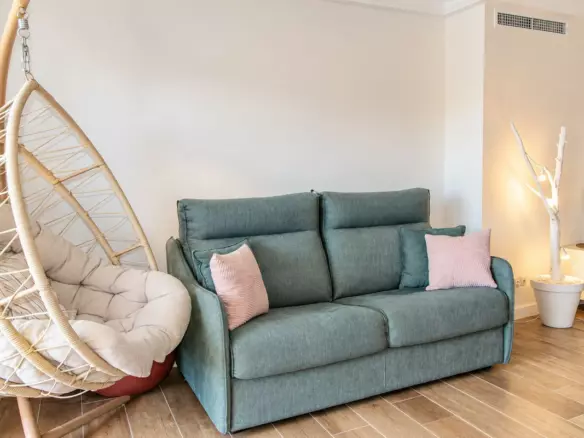 2-bedroom Apartment In Marbella, Spain (118 M²)