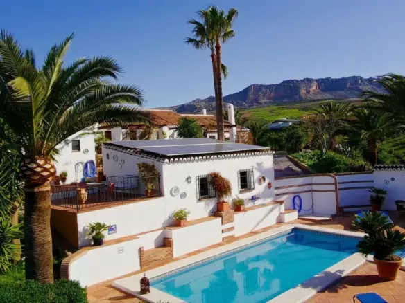5-bedroom Country House In Villanueva De La Concepción, Spain (635 M²)