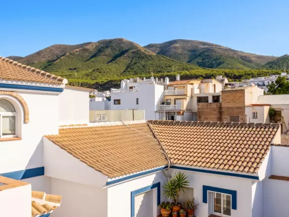 5-bedroom Town House In Alhaurín El Grande, Spain (169 M²)