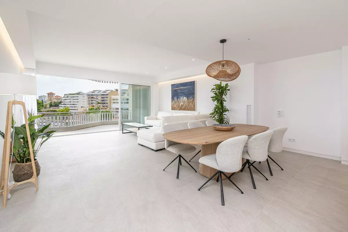 3-bedroom Apartment In Palma De Mallorca, Spain (217 M²)