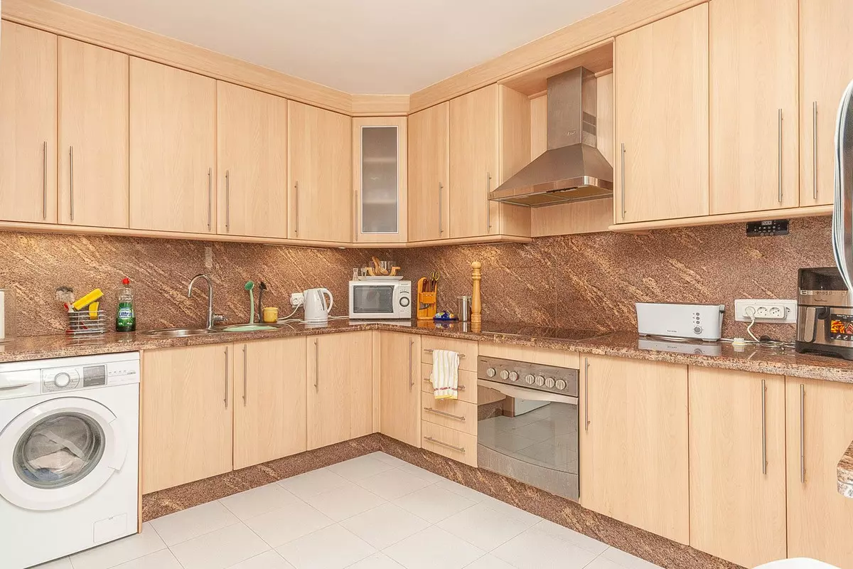 2-bedroom Apartment In Marbella, Spain (87 M²)