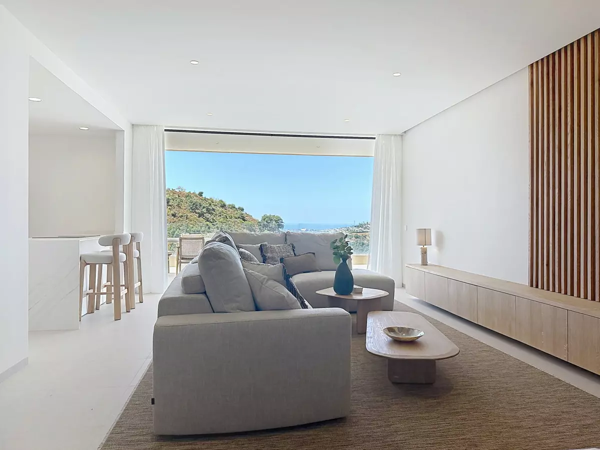 3-bedroom Apartment In Benahavis, Spain (150 M²)
