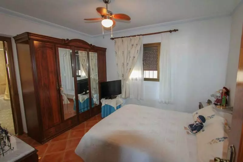 3-bedroom Villa In Guaro, Spain (93 M²)