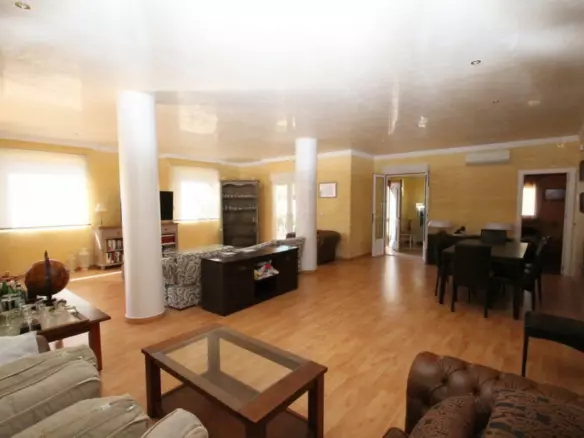 5-bedroom Villa In Orihuela, Spain (440 M²)