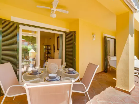 2-bedroom Apartment In Marbella, Spain (85 M²)