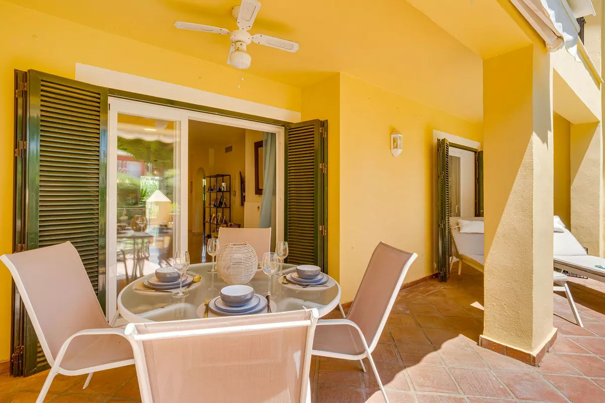 2-bedroom Apartment In Marbella, Spain (85 M²)