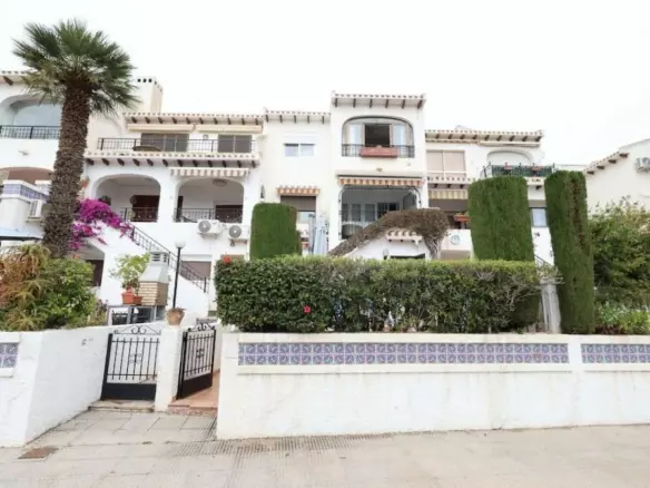 4-bedroom Apartment In Orihuela, Spain (100 M²)