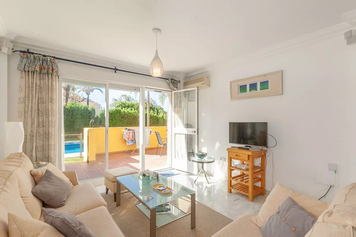2-bedroom Apartment In Marbella, Spain (87 M²)