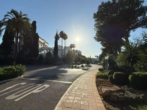 1-bedroom Property In Miraflores, Spain (62 M²)