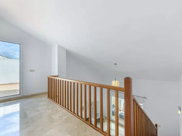 1-bedroom Apartment In Estepona, Spain (90 M²)