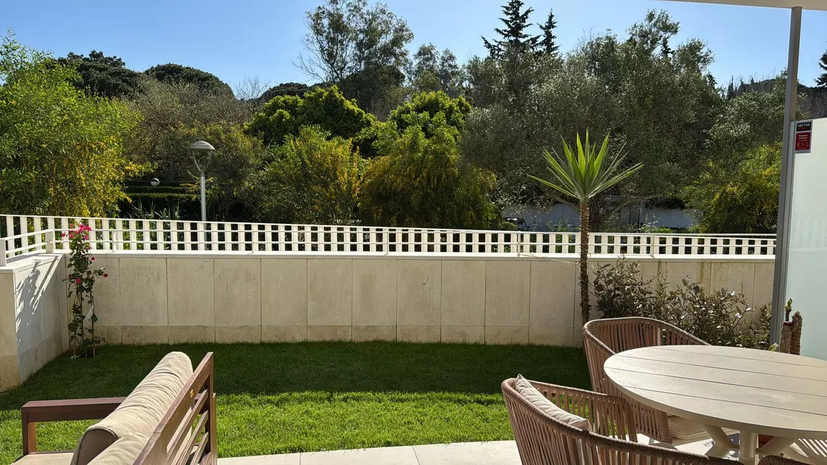 2-bedroom Apartment In Marbella, Spain (98 M²)