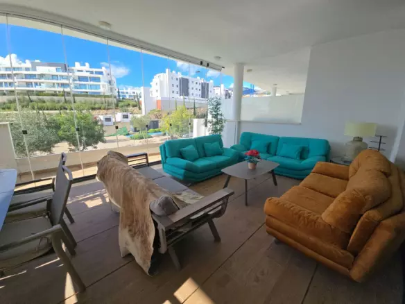 2-bedroom Apartment In Fuengirola, Spain (145 M²)