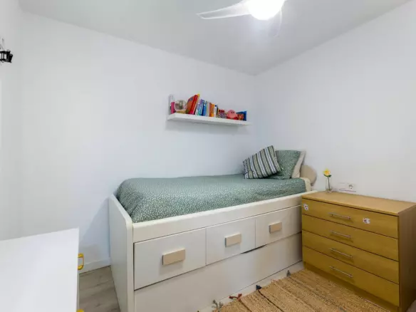 2-bedroom Apartment In Calvià, Spain (90 M²)