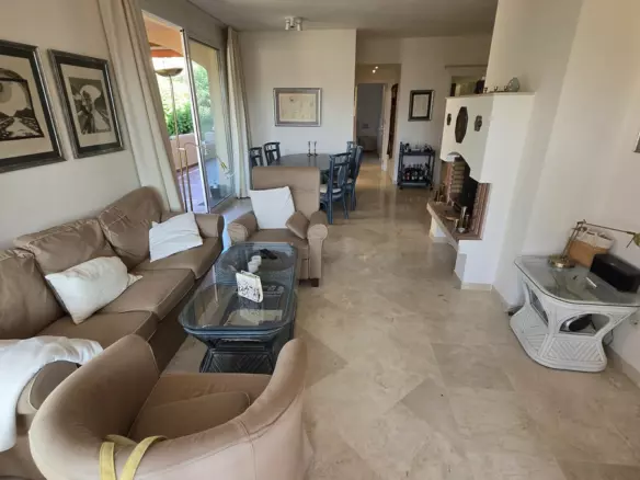 2-bedroom Apartment In Marbella, Spain (173 M²)