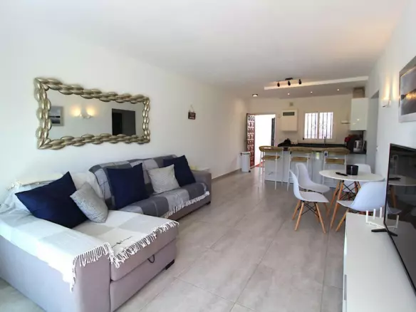 2-bedroom Apartment In Estepona, Spain (79 M²)