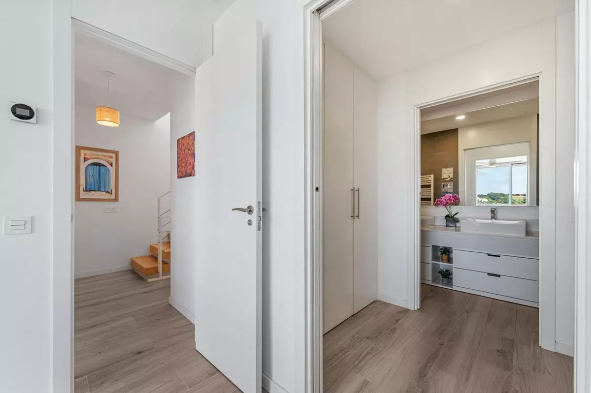 3-bedroom Town House In Estepona, Spain (167 M²)